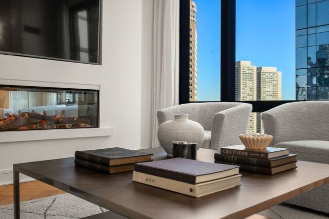 500 Atlantic Ave 18C, Boston, MA 02210