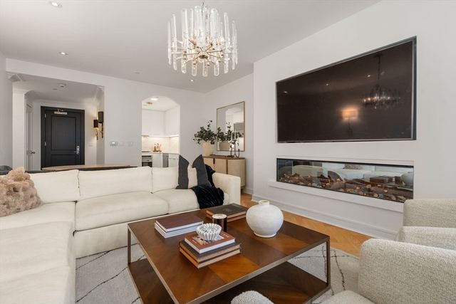 500 Atlantic Ave 18C, Boston, MA 02210