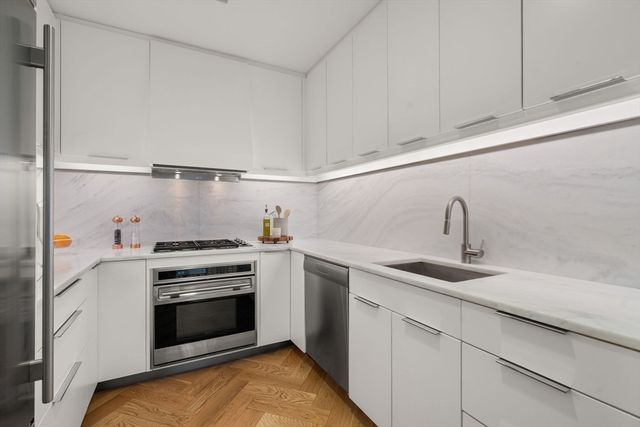 500 Atlantic Ave 18C, Boston, MA 02210