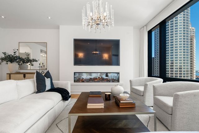 500 Atlantic Ave 18C, Boston, MA 02210