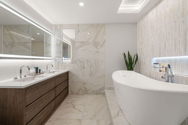 500 Atlantic Ave 18C, Boston, MA 02210