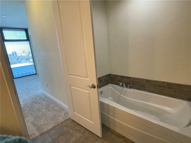 270 17th Street NW 1602, Atlanta, GA 30363