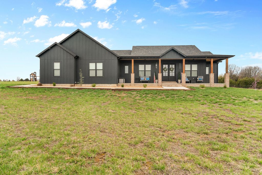 13433 Newhouse Lane, Republic, MO 65738