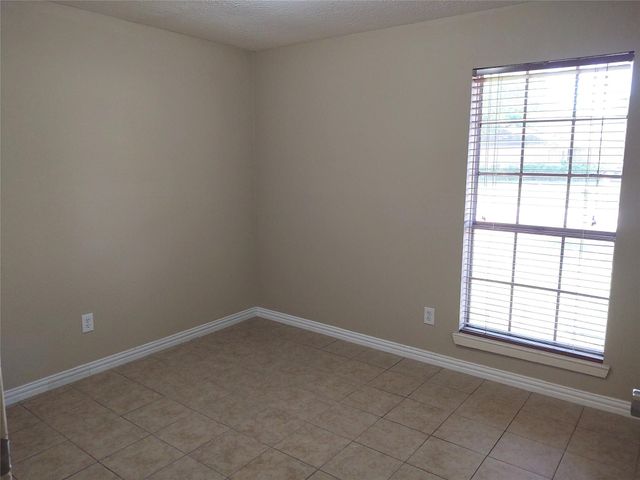 2515 Heritage Colony Drive, Webster, TX 77598
