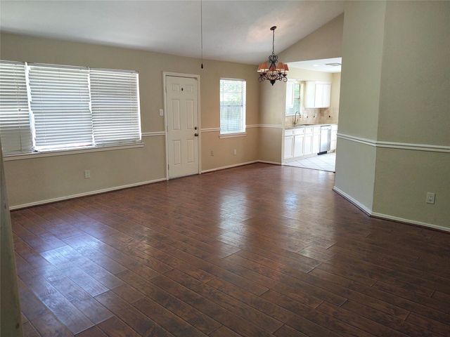 2515 Heritage Colony Drive, Webster, TX 77598