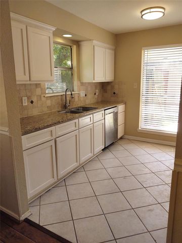 2515 Heritage Colony Drive, Webster, TX 77598