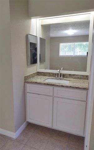 2515 Heritage Colony Drive, Webster, TX 77598