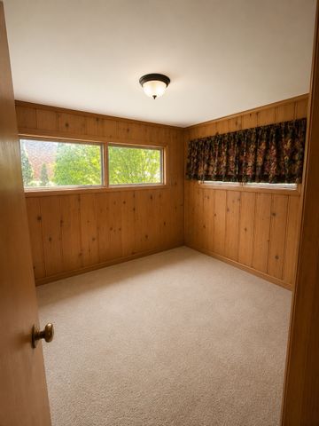316 W 11th Street S, Newton, IA 50208