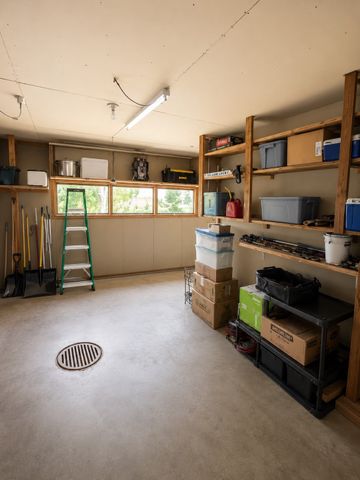 316 W 11th Street S, Newton, IA 50208