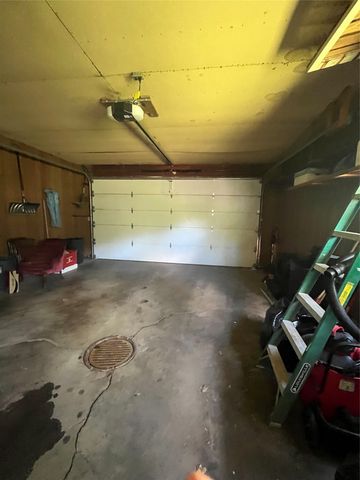 316 W 11th Street S, Newton, IA 50208