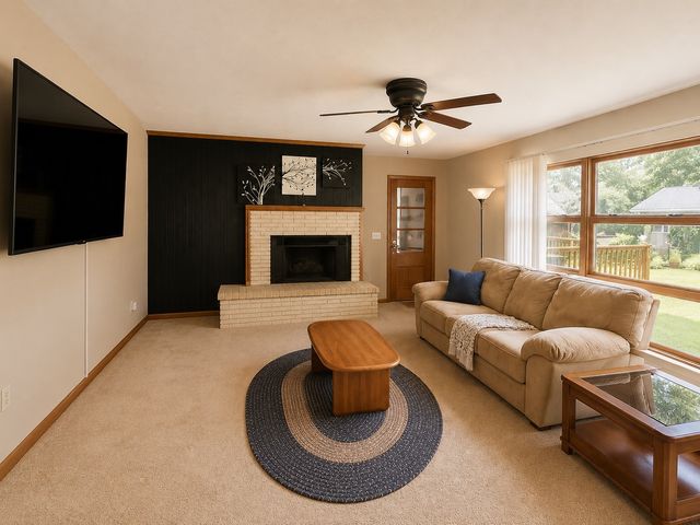 316 W 11th Street S, Newton, IA 50208