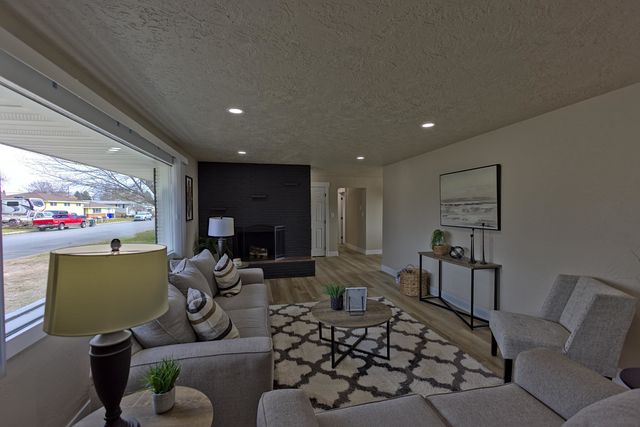 14108 E 18th Ave, Spokane Valley, WA 99037