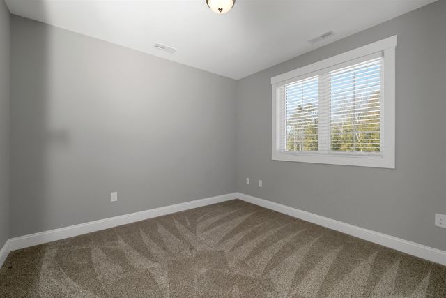 46 Bailey Drive, Rochester, NH 03868