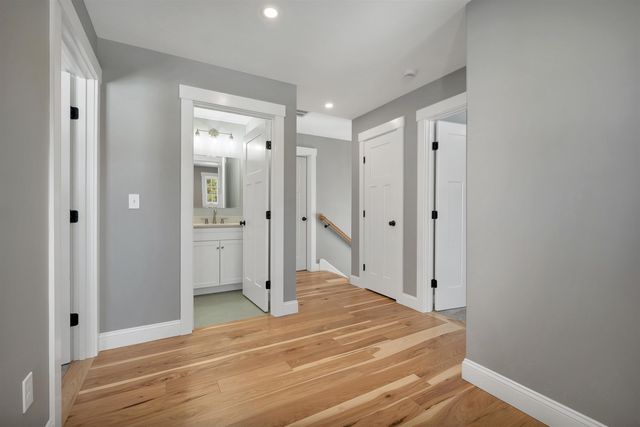 46 Bailey Drive, Rochester, NH 03868