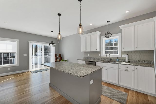 46 Bailey Drive, Rochester, NH 03868