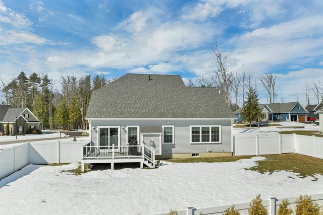 46 Bailey Drive, Rochester, NH 03868