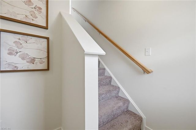 7714 Leeds Castle LN, New Kent, VA 23124