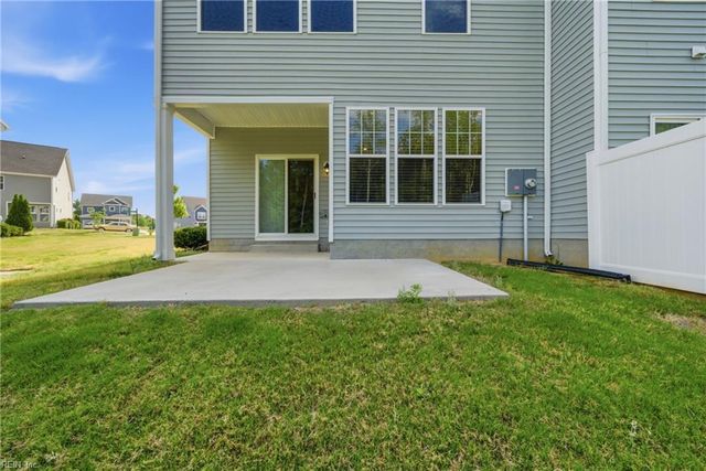 7714 Leeds Castle LN, New Kent, VA 23124