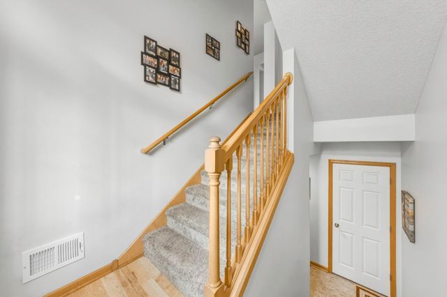 17185 72nd Avenue N, Maple Grove, MN 55311