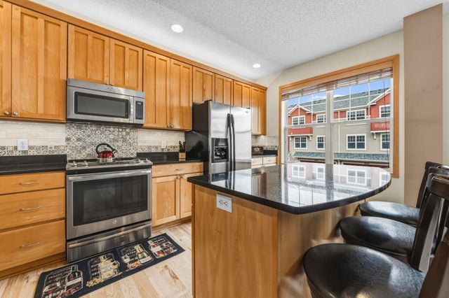 17185 72nd Avenue N, Maple Grove, MN 55311