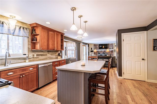 44 South Ridge Trail, Perinton, NY 14450