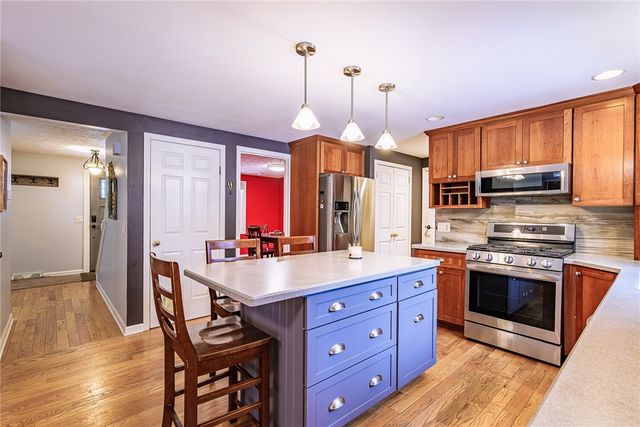 44 South Ridge Trail, Perinton, NY 14450