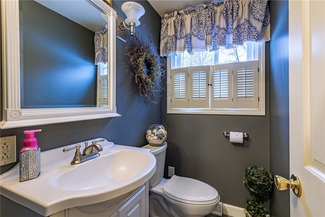 44 South Ridge Trail, Perinton, NY 14450