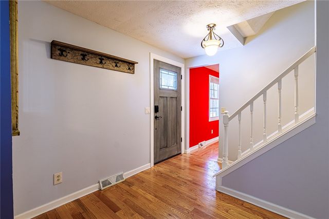 44 South Ridge Trail, Perinton, NY 14450