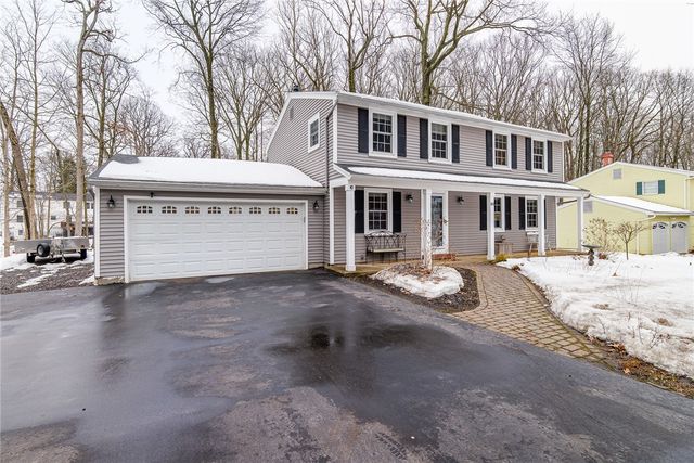 44 South Ridge Trail, Perinton, NY 14450