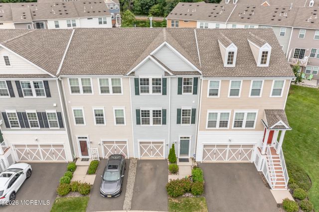 123 Beacon Lane, Eatontown, NJ 07724