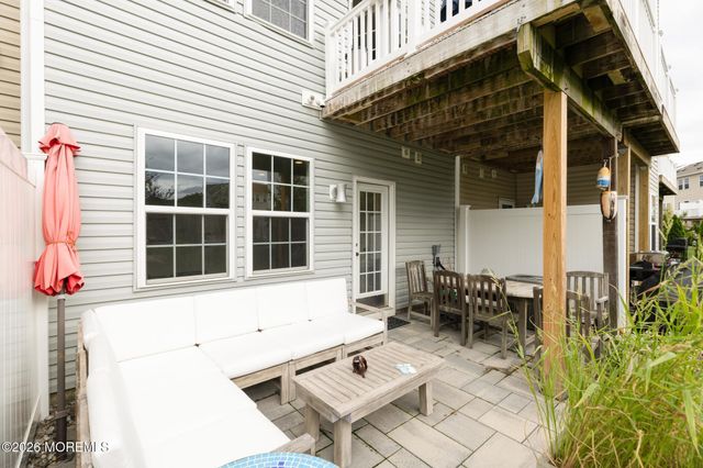 123 Beacon Lane, Eatontown, NJ 07724