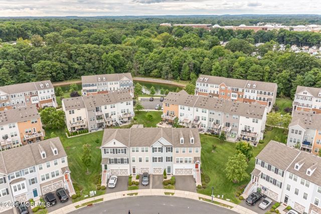 123 Beacon Lane, Eatontown, NJ 07724