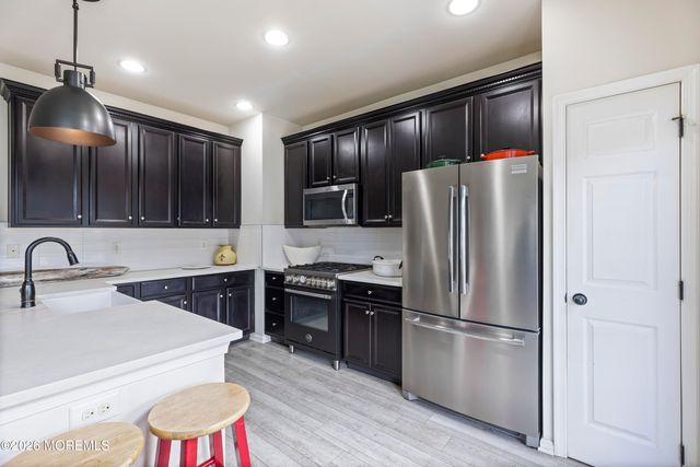 123 Beacon Lane, Eatontown, NJ 07724