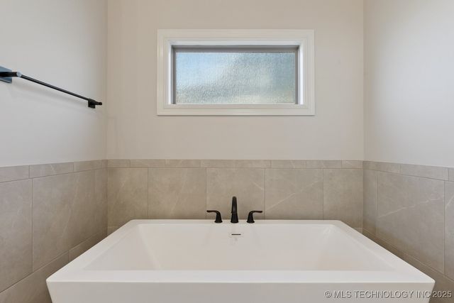 14216 S Delaware Place S, Bixby, OK 74008