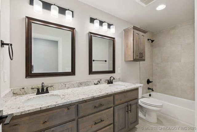 14216 S Delaware Place S, Bixby, OK 74008