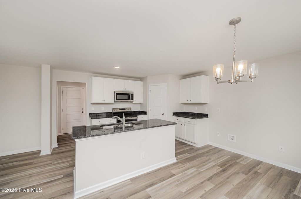 58 W Emily Gardens Drive, Selma, NC 27576