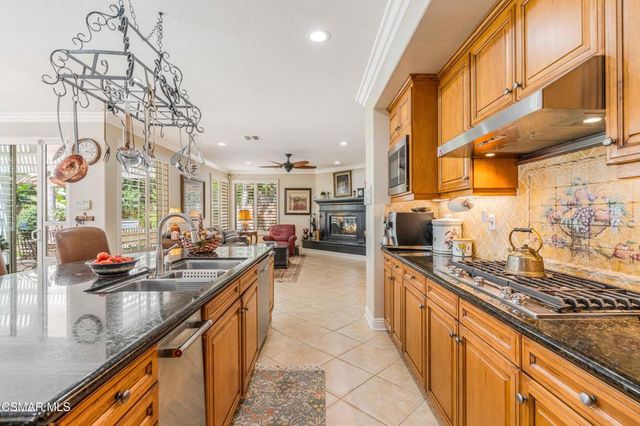 669 Noble Road, Simi Valley, CA 93065