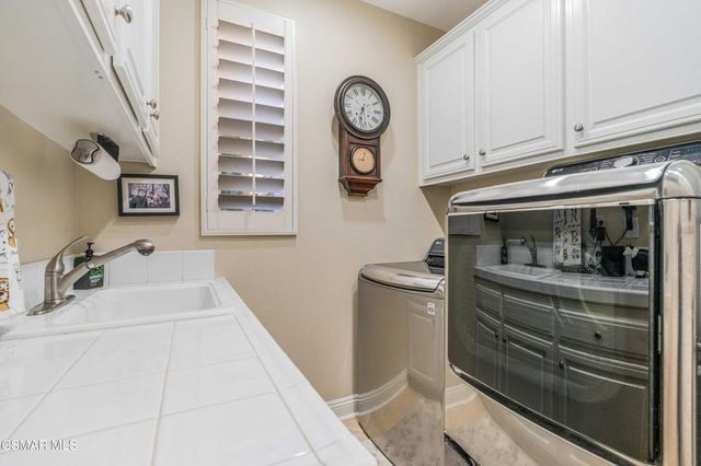 669 Noble Road, Simi Valley, CA 93065