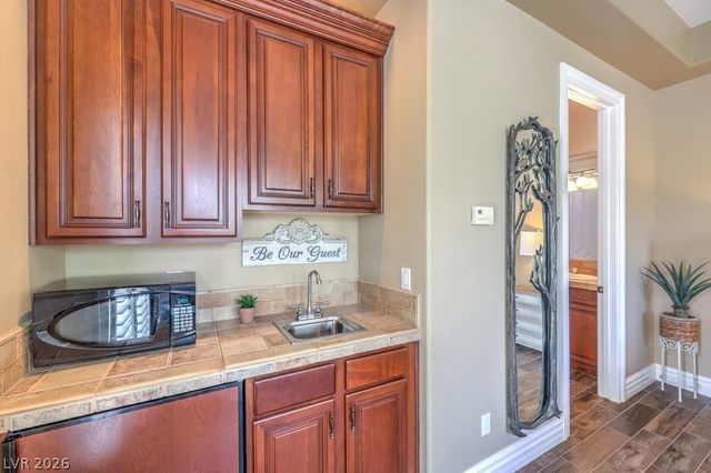 2265 Coral Ridge Avenue, Henderson, NV 89052
