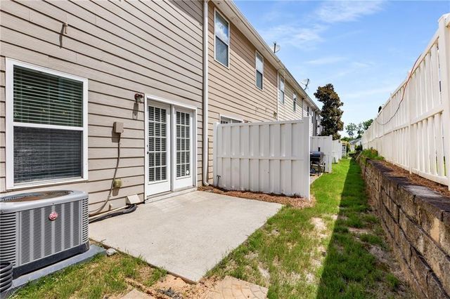 1776 Willow Branch NW Lane E, Kennesaw, GA 30152