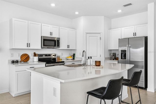 2307 PARAVANE WAY, Wesley Chapel, FL 33543