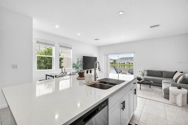 2307 PARAVANE WAY, Wesley Chapel, FL 33543