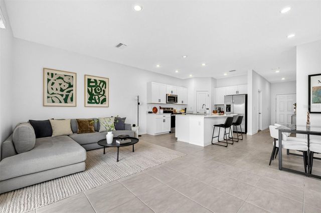 2307 PARAVANE WAY, Wesley Chapel, FL 33543