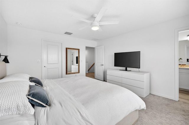 2307 PARAVANE WAY, Wesley Chapel, FL 33543