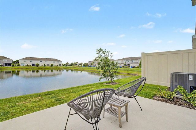 2307 PARAVANE WAY, Wesley Chapel, FL 33543