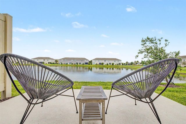 2307 PARAVANE WAY, Wesley Chapel, FL 33543