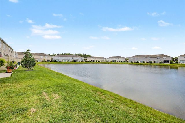 2307 PARAVANE WAY, Wesley Chapel, FL 33543
