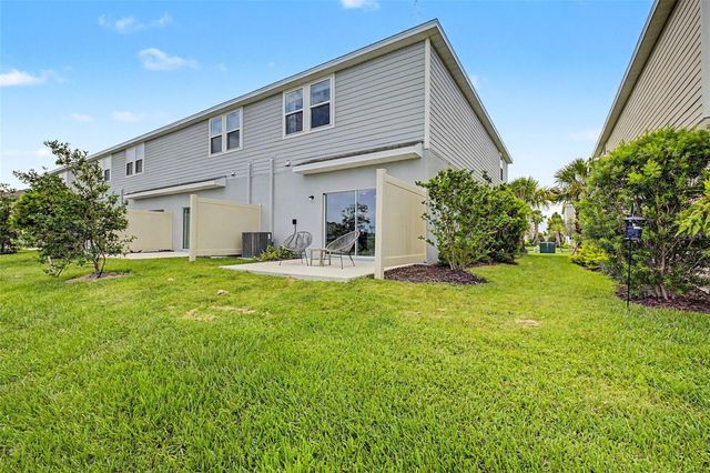 2307 PARAVANE WAY, Wesley Chapel, FL 33543