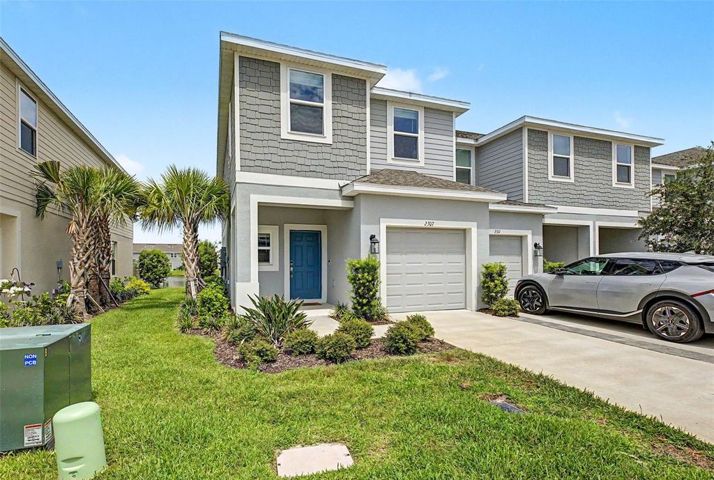 2307 PARAVANE WAY, Wesley Chapel, FL 33543