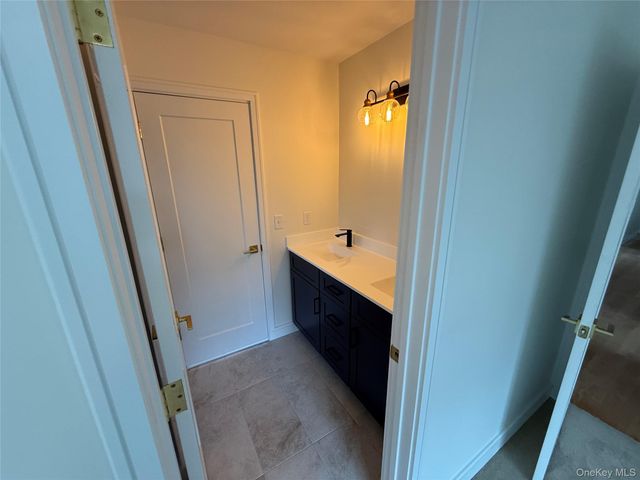 7 Morrow Court, Walden, NY 12586